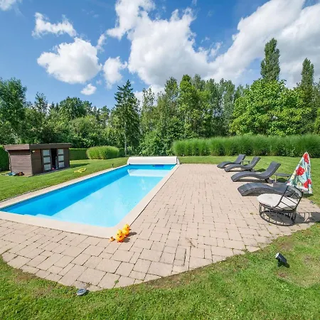 La Villa De Lienne In Ciney With Heated Pool And Garden 빌라
