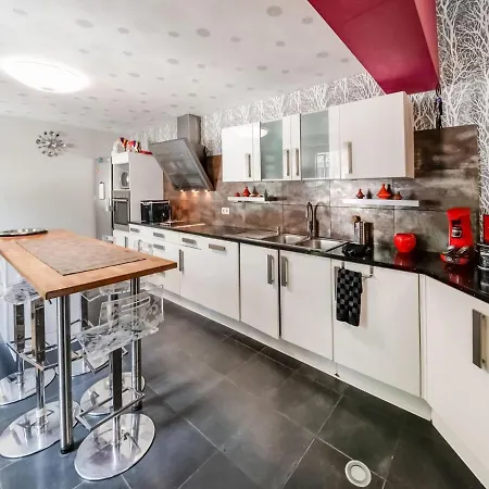 La Villa De Lienne In Ciney With Heated Pool And Garden