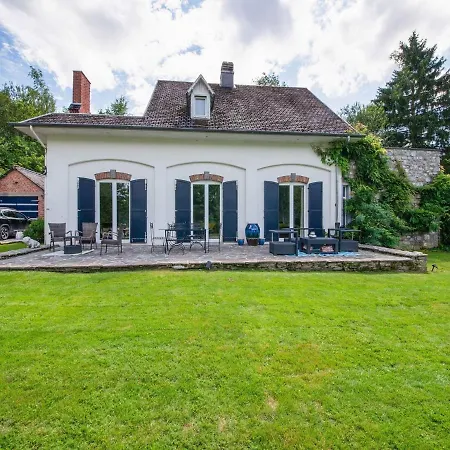 La Villa De Lienne In Ciney With Heated Pool And Garden 빌라 시네